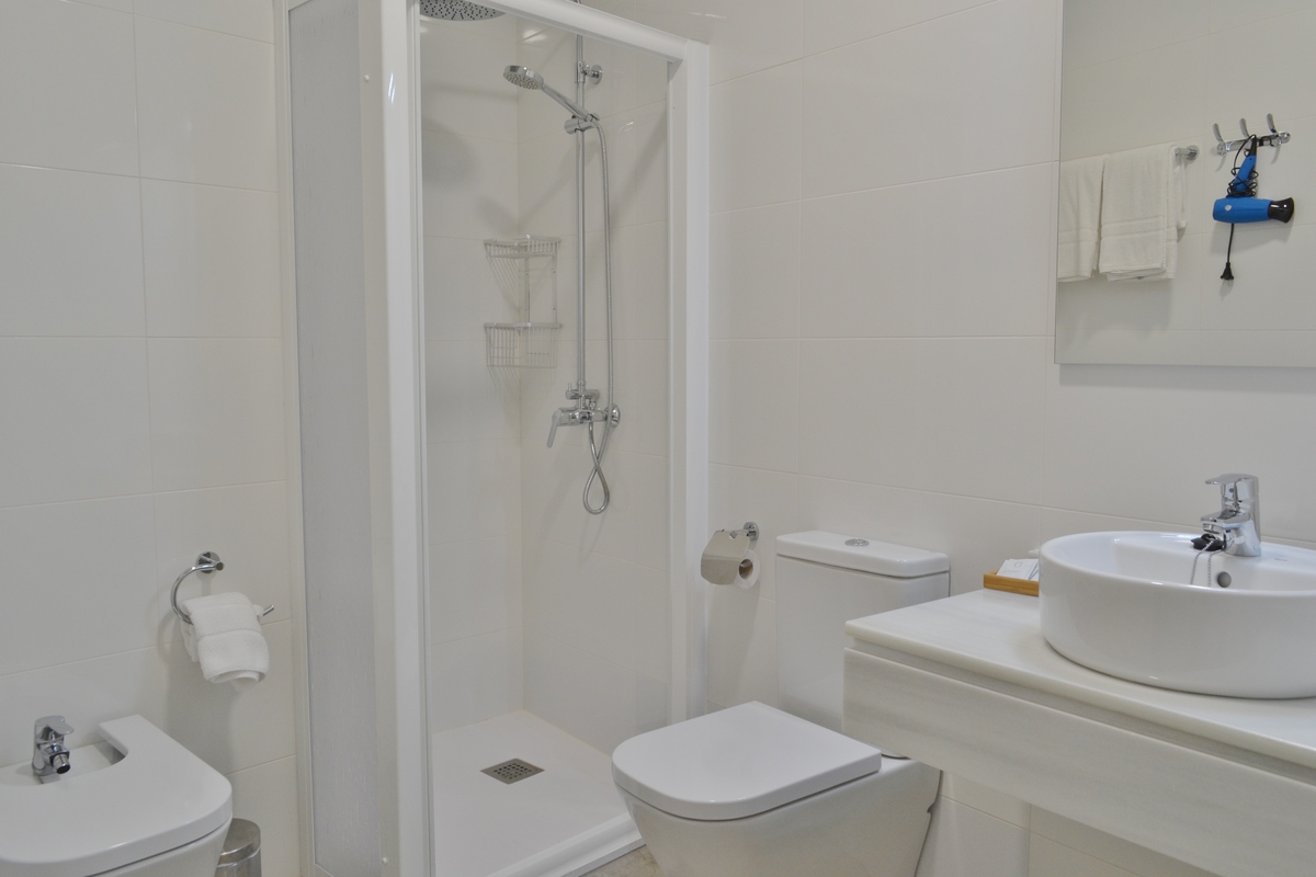 Apartamentos de dos dormitorios — Apartamentos Cruz Conde, Córdoba