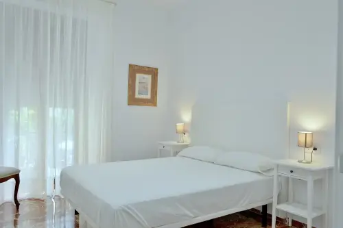Interior — Apartamentos Cruz Conde, Córdoba