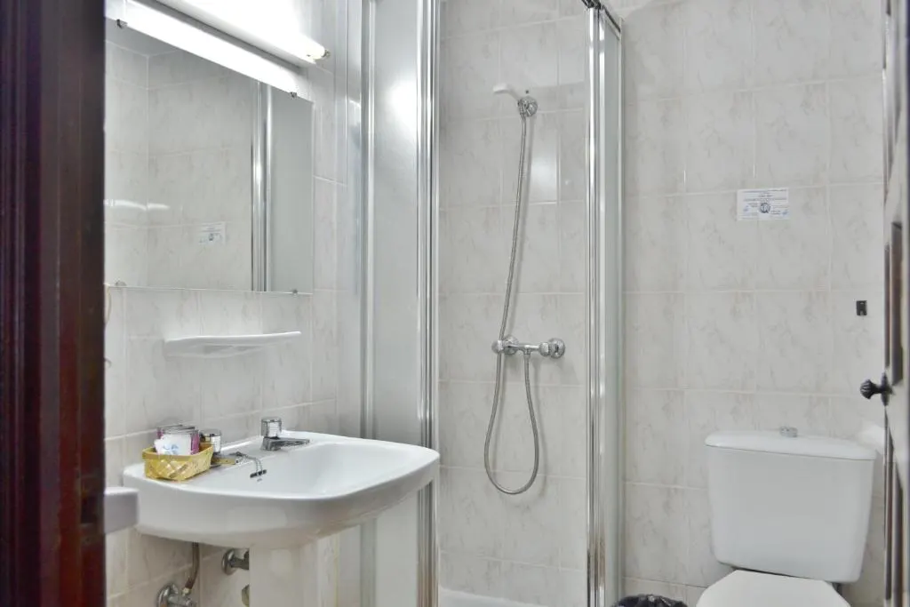 Habitación Doble Estándar — Hotel Marisa, Córdoba